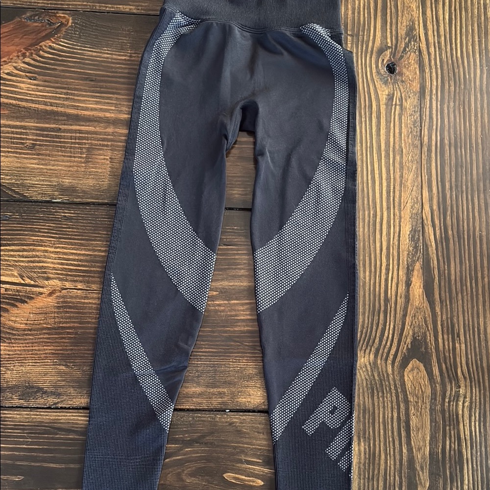 Women’s PINK Active Black Leggings